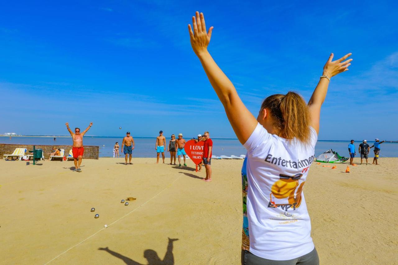 Titanic Palace Families And Couples Only Χουργκάντα Εξωτερικό φωτογραφία Beach volleyball tournament