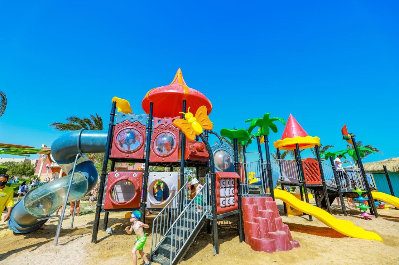 Titanic Palace Families And Couples Only Χουργκάντα Εξωτερικό φωτογραφία Playground in the park