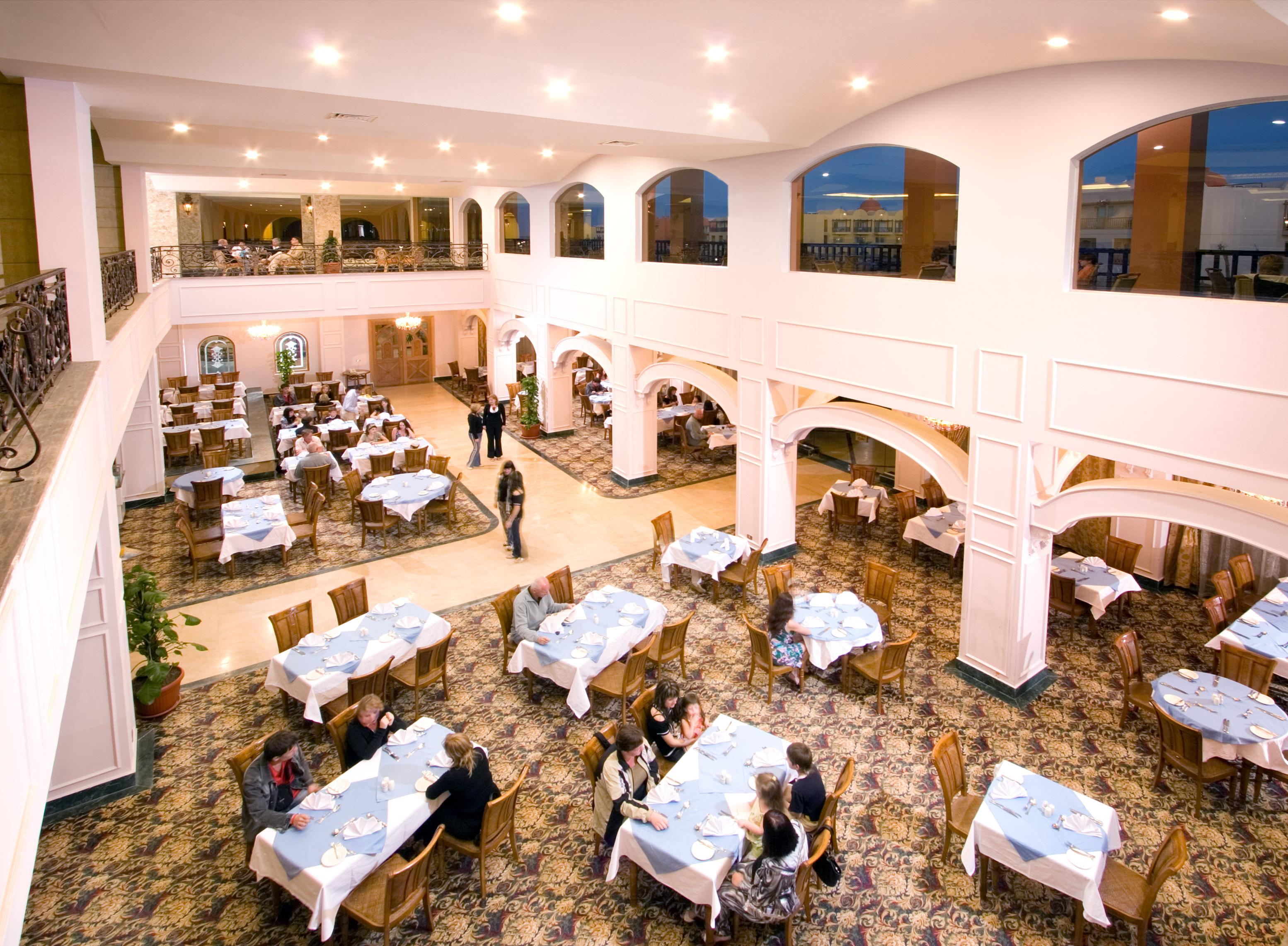 Titanic Palace Families And Couples Only Χουργκάντα Εξωτερικό φωτογραφία The restaurant at the hotel